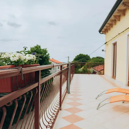 Euphemia Apartment *